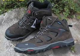 Check spelling or type a new query. Tips Tips Hiking Part Kelengkapan Hiking Hiking Gear Wajib Ada