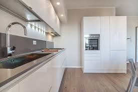 Ristrutturazione Appartamento Milano Pioltello Cucina Moderna Di Facile Ristrutturare Moderno Homify Ristrutturazione Appartamento Cucine Moderne Cucina Intelligente