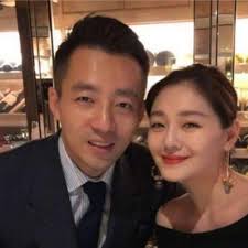@hsiyuanhsu @xiaofei1911 据台媒透露大s 向媒体证实与汪小菲 婚变，目前两人正在办离婚手续。然而汪小菲却向媒体回应：我不知情。… Rcihaadntomajm