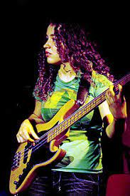 France bleu orléans en partenariat avec le crédit mutuelle, vous invite au concert de tal au zénith d'orléans. Tal Wilkenfeld Wikipedia
