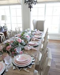 Do you like to decorate your home for valentine's day? Mixing Valentines Day And Winter Decor Using Silver And Pink Decor