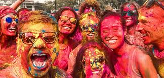 Божевільне індійське свято кольорів - Холі