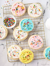 The only royal icing recipe you'll ever need! Easy Sugar Cookie Frosting That Hardens Too Belly Full