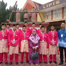 Kolej vokasional (kv) adalah sebuah sekolah harian yang mengutamakan latihan kemahiran selain daripada teori kepada para pelajar lepasan pt3. Anugerah Guru Inspirasi Mcdonald S Malaysia