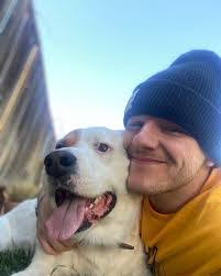 Sterling Bennett's Instagram, Twitter & Facebook