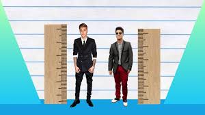 Before bruno mars was able to make a name for himself as a singer, he made a good living as a bruno mars is unfortunately not blessed with height as he measures just 5 feet 5 inches (1.65 m), a. How Much Taller Justin Bieber Vs Bruno Mars Youtube
