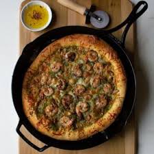 Lodge Cast Iron Round Frying Pan Williams Sonoma In 2020 Seasoning Cast Iron Cast Iron Cooking Season Cast Iron Skillet
