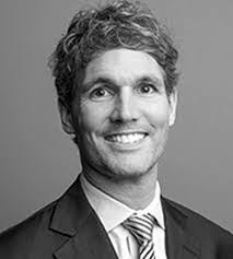 Robert Wollin's Instagram, Twitter & Facebook