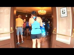 Crystal Arts in Main Street Magic Kingdom 2021