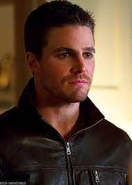 Oliver Queen Olliver Looking Epic In His Leather Jacket 3 Oliver Queen Arrow Oliver Queen Stephen Amell