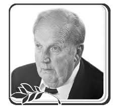 Lian Lloyd's Instagram, Twitter & Facebook