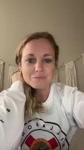 🤣photo bloopers are the best! Just being real! Bloopers with Britt& LoLo