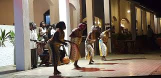 The kongo peoples migrated into their current location during the 13th century from the northeast under the leadership of wene. Kongo River Beach Sunset Bild Von Diani Sea Lodge Diani Beach Tripadvisor