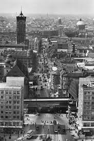 Berlin Mitte In Den 30ern Koenigstrasse Rathausstrasse Und Alexanderplatz Berlin Geschichte Berlin Stadt Berlin Spree