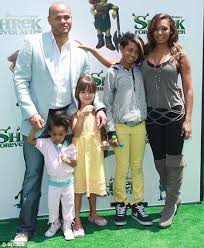 She is the only child of the couple who dated for a year. Mel B And Eddie Murphy Back On Speaking Terms At Shrek Forever After Premiere Daily Mail Online