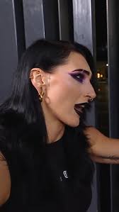 Barry's best attempt to sing along to the new @miwband album  #ScoringTheEndOfTheWorld 🔥 #MotionlessInWhite