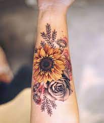 Roses may be red, and violets blue, but have a sunflower and you'll never be blue. Nice 39 Impressive Black And White Sunflower Tattoo Ideas Tattoos Sunflower Tattoos Sunflower Tattoo