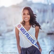 Elle est également hébergée un. Interview Exclusive De Clemence Botino Actuelle Miss France 2020 Et Miss Guadeloupe 2019