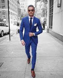 Nel lavoro infatti, oltre le capacità le scelte sono tante, oggi però noi di uomo di successo, vogliamo proporvi un look in particolare da poter indossare per andare a lavoro: Tanzanie Flamme Ensemble Colore Scarpe Abito Blu Erabliereautoitrouge Com