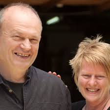 Kalinowski Jewellery is a creative collision of sculpture and colour.  Handmade in a home-based studio