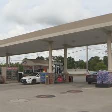 Plus, earn twice the cash back at the pump with 2% cash back on up to $1,000 in combined gas station and restaurant purchases. Credit Card Chip Readers Now At More Than 20 Kroger Gas Pumps In Central Ohio Wsyx
