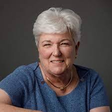 Karen Diefendorf's Instagram, Twitter & Facebook