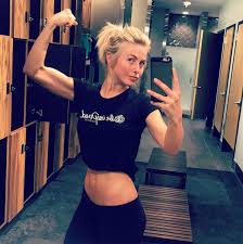 Those with short hair shouldn't feel limited to always wearing it down. Julianne Hough S Workout Reveals Fitness Tips Beauty Secrets Hollywood Life