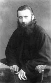 Când am ajuns aproape de mănăstire am simțit o deschidere pe inimă și o stare de. La Mormantul Lui Arsenie Boca Parintele A Lasat Cu Limba De Moarte Ca Nimeni Sa Nu Se Atinga De Osemintele Lui Pana La A Doua Venire A Lui Hristos Upsilamba