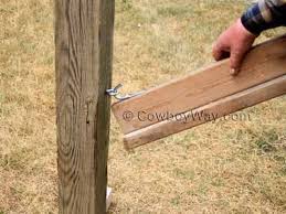 We have found eight saddle rack plans that are easy to make and will keep your saddle away from the dirt while retaining its original shape for longer. Called In 2021 Saddle Rack Horse Tack Rooms Horse Diy