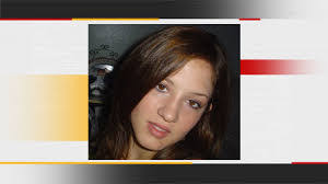 Elise Dobbs's Instagram, Twitter & Facebook