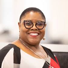 Alicia Voeks (@avoeks11)