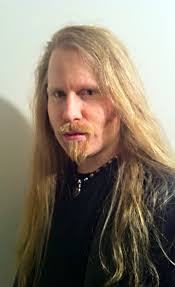 Kim Millikin's Instagram, Twitter & Facebook