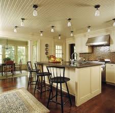 Get a clear sense for how island lighting fits into the larger kitchen interior scheme, as well how it balances the other lighting elements in the space. Pin On Kuche