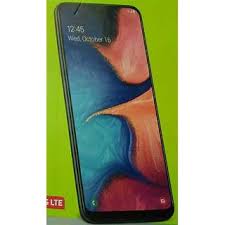 Each year, samsung and apple continue to try to outdo one another in their quest to provide the industry's best phones, and consumers get to reap the rewards of all that creativity in the form of some truly amazing gadgets. Straight Talk Samsung Galaxy A10e Prepaid Smartphone Black 32gb Bing Shopping