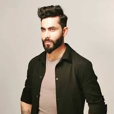 Looks like universal boss, chris gayle, didn't like sir jadeja's new beard style! Ravindra Jadeja Debut Height Parents Name Wife Name Age Income Info Knocks