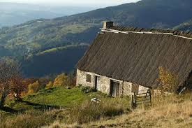 Jasserie Des Hautes Chaumes Auvergne France Auvergne Toit De Chaume