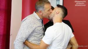 French Daddy le da verga a Bigspoon y Jolian - Monstercockland