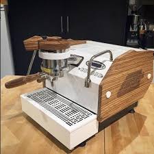 On this front too, it brews exceptionally well whether you decide to use la marzocco's 14g espresso basket, or their 17g or 21g espresso baskets, with little to no channelling. 170 Machine Espresso Ideas Espresso Espresso Machines Espresso Machine