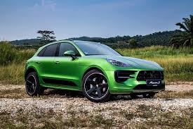 Porsche macan is a 5 seater suv car available at a price range of rs. Facelifted Porsche Macan S Launched In Malaysia From Rm 625 000 Wapcar