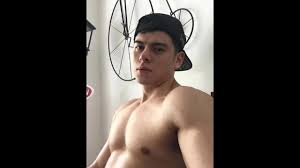 Fit Bro Wants to be Paid: Gay Amateur Porn | xHamster