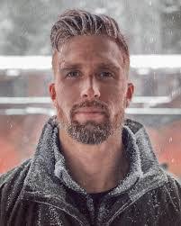 Justin Howell's Instagram, Twitter & Facebook