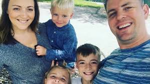 Aaron Sheen's Instagram, Twitter & Facebook