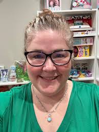 Who wants to shop 50% Christmas by pictures? I will post below with price  and you can claim. I will send u an invoice tonight!