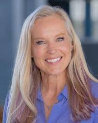 Angela Anderson's Instagram, Twitter & Facebook