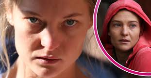 Con Girl on Paramount+ follows con artist Samantha Azzopardi
