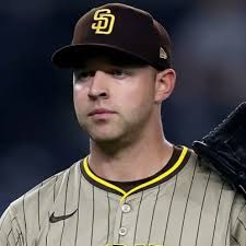 Michael King needs to be the Mets main free agent starting pitching target.  He's had had trouble staying healthy but when