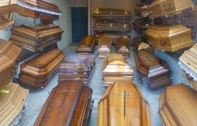 Tabut görmek biraz korkutucu olabilir. Kanepe Fikri Zeki Ruyada Bos Dolap Gormek