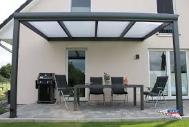 Ein Alu Terrassendach Der Marke Rexopremium 4m X 3m In Anthrazit Mit Rexoclear Stegplatten In Opal Stegplatten Uberdachung Terrasse Alu Terrassenuberdachung