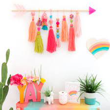 As always, the diy option is so affordable and customizable! 9 Diy Yarn Wall Hangings For A Boho Touch Shelterness