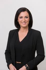 Hier finden sie einen überblick über alle meldungen und informationen zur österreichischen politikerin. Osterreich Elisabeth Kostinger Ist Neue Landwirtschaftsministerin